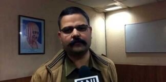 गौतमबुद्ध नगर (नोएडा) के SSP वैभव कृष्ण सस्पेंड, कई जिलों के कप्तान भी बदले noida ssp-vaibhav-krishan