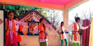 खिर्सू ब्लॉक के राजकीय इंटर कॉलेज मरखोड़ा में भी रही गणतन्त्र दिवस की धूम खिर्सू ब्लॉक के राजकीय इंटर कॉलेज मरखोड़ा में भी रही गणतन्त्र दिवस की धूम