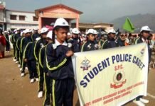 श्रीनगर: गणतन्त्र दिवस परेड में पुलिस कैडेट दल के साथ विभिन्न स्कूलों के 58 एसपीसी कैडेट्स ने किया प्रतिभाग student-police-cadet