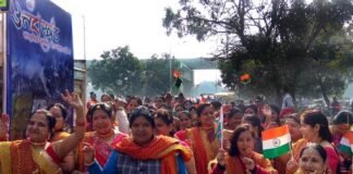ग्रेनो प्राधिकरण के विंटर कार्निवाल परेड में छाई रही उत्तराखंड की झांकी uttarakhand-jhanki