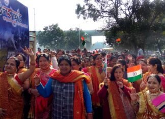 ग्रेनो प्राधिकरण के विंटर कार्निवाल परेड में छाई रही उत्तराखंड की झांकी uttarakhand-jhanki