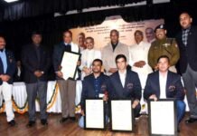 पुलिस इंस्पेक्टर ओलंपियन मनीष रावत, पैरालंपिक बैडमिंटन खिलाड़ी मनोज को देवभूमि उत्तराखण्ड खेलरत्न अवार्ड uttarakhand khel-ratn-award