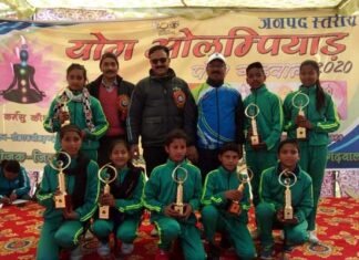 जनपद स्तरीय योग ओलम्पियाड में खिर्सू तथा दुगड्डा ब्लॉक के बच्चे रहे अव्वल Yoga-olympiad