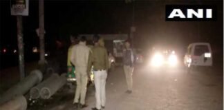 आप विधायक के काफिले पर जानलेवा हमला, एक कार्यकर्ता की मौत,जीत के बाद मंदिर से लौट रहे थे aattack on aap mla convoy