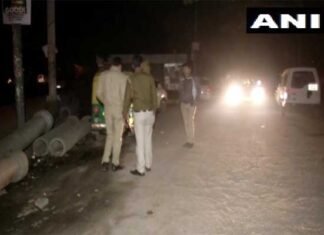 आप विधायक के काफिले पर जानलेवा हमला, एक कार्यकर्ता की मौत,जीत के बाद मंदिर से लौट रहे थे aattack on aap mla convoy