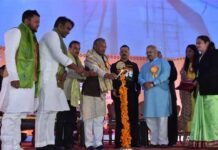 ABVP के 20वें प्रांतीय अधिवेशन में पहुंचे मुख्यमंत्री त्रिवेन्द्र रावत ABVP के 20वें प्रांतीय अधिवेशन में पहुंचे मुख्यमंत्री त्रिवेन्द्र रावत