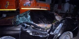 उत्तराखंड: चलती कार पर पेड़ गिरने से महिला की मौत, पति और बेटी घायल car-accident