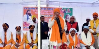 संत शिरोमणि भगत रविदास महाराज के 643वें प्रकाश पर्व पर आयोजित शोभा यात्रा में सम्मिलित हुए CM त्रिवेन्द्र