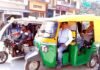 पहली बार श्रीनगर गढ़वाल की सड़कों पर दौड़े ई-रिक्शा e-rikshw-in-srinagar-garhwal