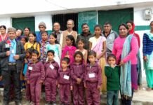 कल्जीखाल ब्लॉक के प्राथमिक विद्यालय में वार्षिकोत्सव कार्यक्रम के साथ ICT क्लास शुरू ICT class begins with an annual festival at primary school