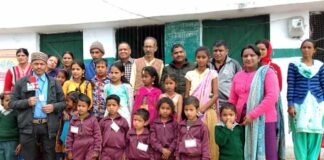 कल्जीखाल ब्लॉक के प्राथमिक विद्यालय में वार्षिकोत्सव कार्यक्रम के साथ ICT क्लास शुरू ICT class begins with an annual festival at primary school