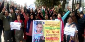 गुलमर्ग से लापता हुए सैनिक राजेंद्र नेगी की वापसी को लेकर निकाली शांतिपूर्ण पदयात्रा के समर्थन में आए विभिन्न सोसाइटियों के लोग missing-soldier-surendra-negi