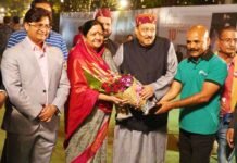 मुंबई कौथिग 2020 में पहुँचे भोलेजी महाराज एवं माता मंगला जी और अधिवक्ता संजय दरमोड़ा mumbai-kauthig 2020