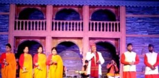 श्रीनगर: सरस मेले में नरेंद्र सिंह नेगी, मीना राणा व अनिल बिष्ट के गीतों पर झूमे लोग saras-mela-srinagar