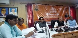 गौतमबुद्धनगर के डीएम, तीनों विधायकों व 50 से अधिक पत्रकारों पर कोरोना का साया Health-Minister-jp-Singh