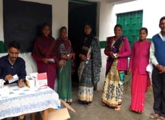 हंस अस्पताल के सहयोग से ग्राम थनुल में लगाया मुफ्त स्वास्थ्य शिविर Health-camp--in-village-Tha