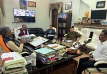 उत्तराखंड: सीएम त्रिवेन्द्र ने लॉकडाउन का सख्ती से पालन करने के अधिकारियों दिए निर्देश Janata-curfew-uttarakhand