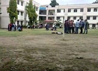 गढ़वाल विवि श्रीनगर के हॉस्टल में होली खेलने के दौरान दो छात्र गुटो में मारपीट birla-hostel-srinagar-garhwal