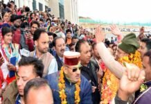 गैरसैंण को ग्रीष्मकालीन राजधानी बनाए जाने से स्थानीय लोगों में उत्साह, मुख्यमंत्री संग खेली होली people cheered as Garsain was declare the summer capital of uttarakhand