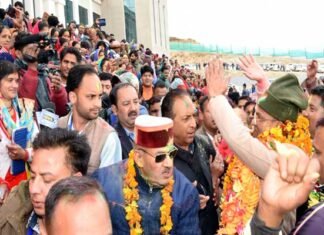 गैरसैंण को ग्रीष्मकालीन राजधानी बनाए जाने से स्थानीय लोगों में उत्साह, मुख्यमंत्री संग खेली होली people cheered as Garsain was declare the summer capital of uttarakhand