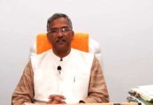 सीएम त्रिवेन्द्र ने फेसबुक लाईव द्वारा प्रदेशवासियों से एक बार फिर सोशल डिस्टेंसिंग का पूरा पालन करने का किया अनुरोध corona-awarness