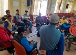 सोमवार से अनिश्चितकालीन हड़ताल पर रहेंगे राज्य कर्मचारी, श्रीनगर में हुई रणनीतिक बैठक employees indefinite strike