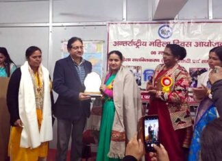 श्रीनगर गढ़वाल: पत्रकार गंगा असनोड़ा थपलियाल को “बिगुल सम्मान 2020” से नवाजा Ganga Asnora Thapliyal gets "Bugul Samman 2020"