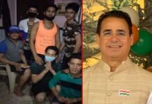 कोरोना महामारी में फंसे उत्तराखंड के लोगों के लिए वरदान साबित हो रहा है मोहन काला फाउंडेशन, लोगों तक पहुंचा रहे मास्क और राशन mohan-kala