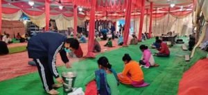 srinagar-food-for-needy-people