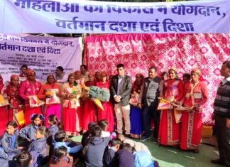 वासुकी फाउंडेशन द्वारा नैनीडांडा में अंतरराष्ट्रीय महिला दिवस पर ग्रामीण महिलाओं को किया सम्मानित vasuki-foundation