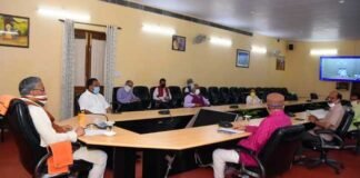 उत्तराखंड : मुख्यमंत्री ने अपने मंत्रिपरिषद् के साथ लॉकडाउन से उत्पन्न परिस्थितियों पर की चर्चा cm-trivendra-meeting