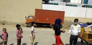 लॉकडाउन के दौरान जरूरतमंदों की मदद के लिए आगे आया इंडिया एक्सपो मार्ट food-distribution