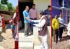सैनेटाइजर, मास्क व ग्लब्स बांटकर निभा रहे मानव धर्म: कवीन्द्र इस्टवाल kavindra-istwal