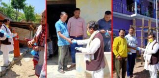 सैनेटाइजर, मास्क व ग्लब्स बांटकर निभा रहे मानव धर्म: कवीन्द्र इस्टवाल kavindra-istwal