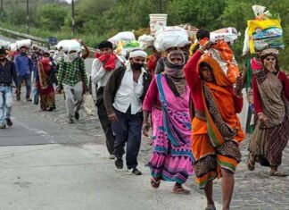 लॉकडाउन में फंसे मजदूर, पैदल न चलें, सभी की सुरक्षित वापसी की बन रही है कार्ययोजना: CM योगी lockdown-me-fanse-majdur