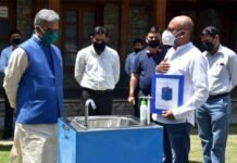 उत्तराखंड : वैज्ञानिक शाबिर अहमद ने दिया मैकेनाइज्ड हैंड वॉश मशीन का डेमो mechanized hand wash machine