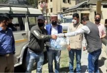 कोरोना बीमारी में गरीबों के मसीहा बने समाजसेवी नरेन्द्र नेगी narendra-negi