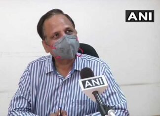 दिल्ली में पिज्जा डिलीवरी बॉय निकला कोरोना पॉजिटिव, 72 घरों के लोगों को किया क्वारंटीन pizza delivery boy corona positive in delhi