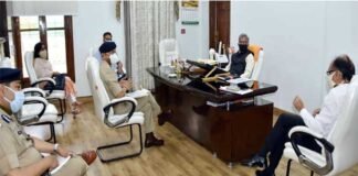 उत्तराखंड: लॉकडाउन के बीच इन 9 जिलों में कल से मिलेगी राहत, शर्तों के साथ खुलेंगी दुकानें uttarakhand-lockdown