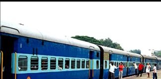 लॉकडाउन के बीच रेलवे का बड़ा फैसला: 12 मई से चलेगी पैसेंजर ट्रेन, जानें कब और कहाँ से बुक कर सकते हैं टिकट Passenger trains will run from May 12