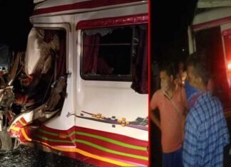 उत्तराखंड के प्रवासियों को पुणे से लेकर आ रही बस दुर्घटनाग्रस्त bus-collided-with-a-truck-i
