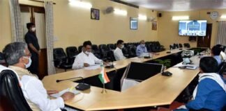 सीएम त्रिवेन्द्र ने केन्द्रीय स्वास्थ्य मंत्री डॉ. हर्षवर्धन से पीपीई किट, एन -95 मास्क एवं वेंटिलेटर उपलब्ध कराने का किया अनुरोध cm-trivendra-with-dr.-harsh