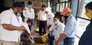 जनरल ओबीसी एसोसिएशन के सदस्यों द्वारा जरुरतमंदों को एक हजार भोजन के पैकेट वितरित किये गए 1000food packets were distributed by General OBC Association to the needy