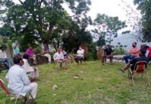 कल्जीखाल : कोरोना संकट में बाहर से आने वाले प्रवासियों को क्वारेंटाइन करने हेतु अहम बैठक gadkot-thair