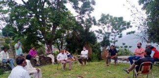 कल्जीखाल : कोरोना संकट में बाहर से आने वाले प्रवासियों को क्वारेंटाइन करने हेतु अहम बैठक gadkot-thair