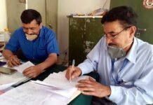 कोरोना संकट के बीच तहसील प्रशासन श्रीनगर गढ़वाल के कोरोना वारियार्स दे रहे हैं सेवायें tahsil-srinagar-garhwal