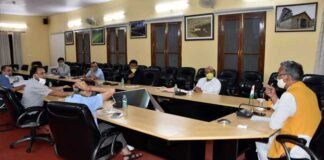 उत्तराखंड में अब सुबह सात से शाम सात बजे तक खुलेंगी दुकानें : सीएम त्रिवेन्द्र उत्तराखंड में अब सुबह सात से शाम सात बजे तक खुलेंगी दुकानें : सीएम त्रिवेन्द्र