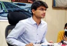 कोरोना वायरस से बचाव में न बरतें लापरवाही, घबराने की जरूरत नहीं GB nagar dm suhas ly