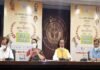 योगी सरकार का बड़ा ऐलान : यूपी बोर्ड टॉपर्स को मिलेगा एक लाख रुपये, लैपटॉप तथा घर तक पक्की सड़क UP board toppers to get one lakh rupees