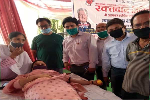 blood-donation-camp-srinagar-garhwal